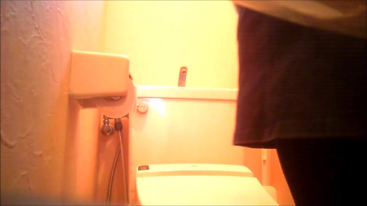 Extreme pissing porn