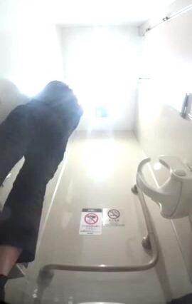 Spy cam toilet porn