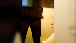 Toilet pee spy