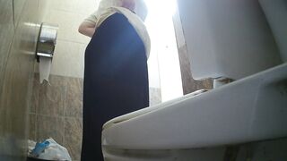 Desperate nude girls peeing