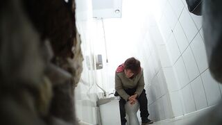 Peeing girls outside
