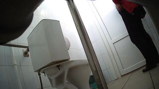 R kelly peeing on girls