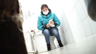 Chinese girl toilet voyeur