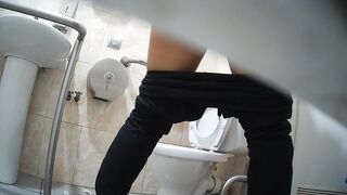 WC spy voyeur