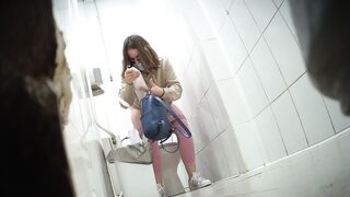 Pissing party porn
