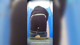 Girls peeing bikini