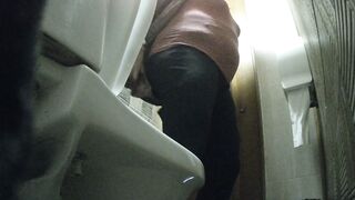 Voyeur WC xxx