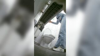 Little girls peeing pics