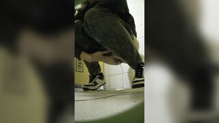 Anime girls peeing in diapers