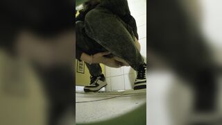 Anime girls peeing in diapers