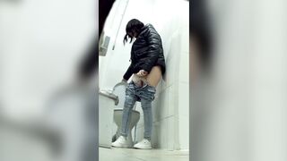 Peeing girls pictures