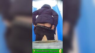 Horny girls peeing