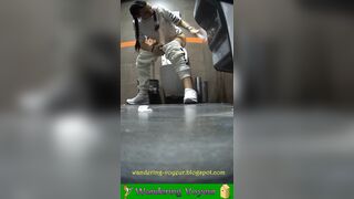 Fortnite girls peeing