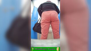 Tkg toilet voyeur