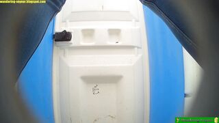 Girls peeing their swimsuits