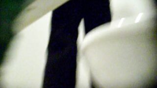 WC voyeur porn