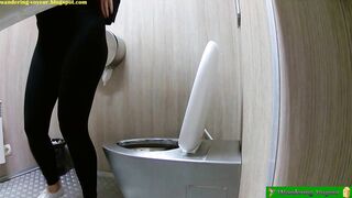 Toilet voyeur teen