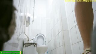 Diarrhea toilet voyeur