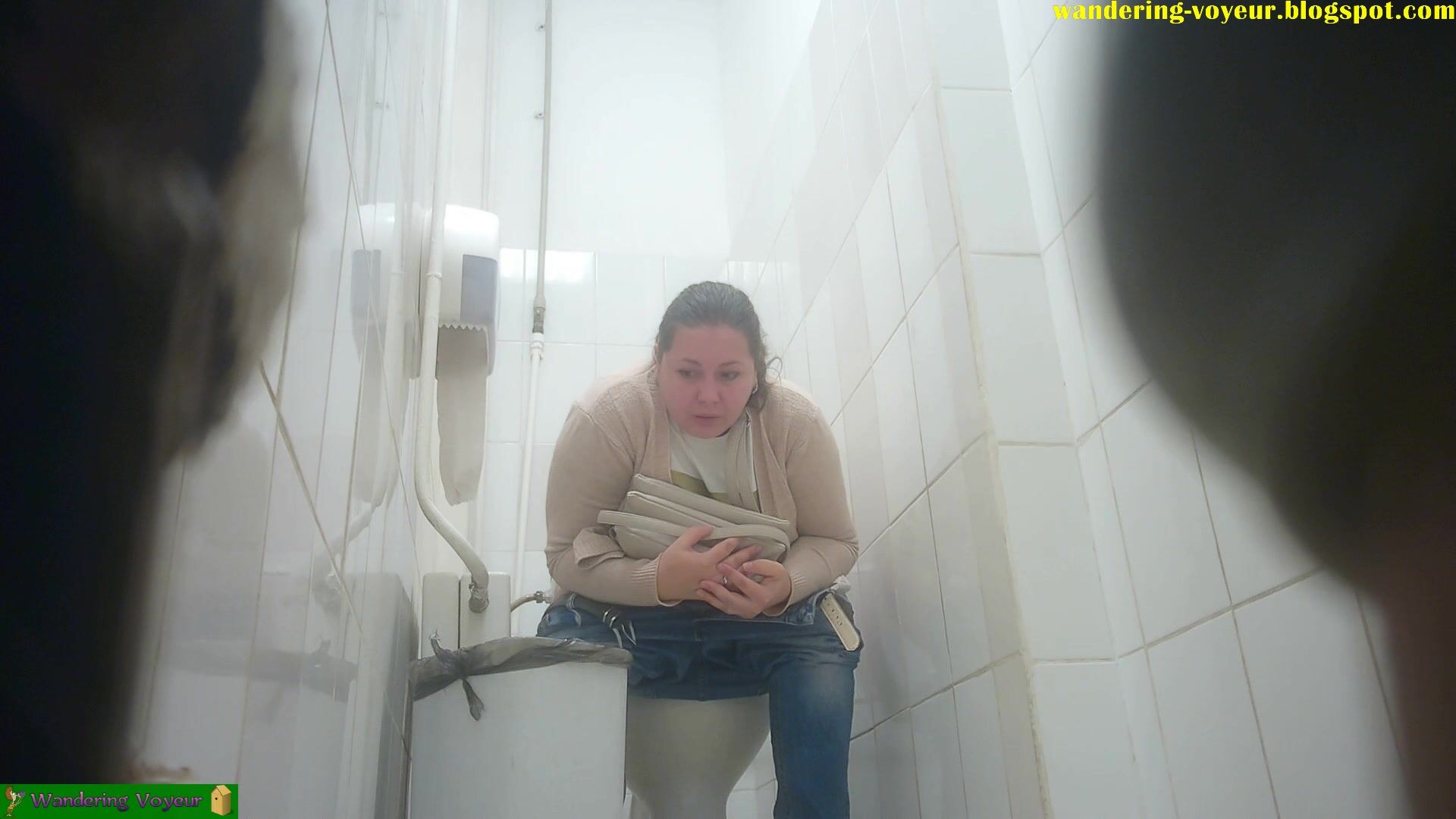 Korean girl toilet spy cam