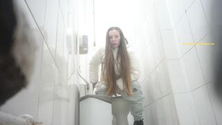 Piss pissing squirting porn gif