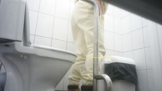  Toilet Voyeur