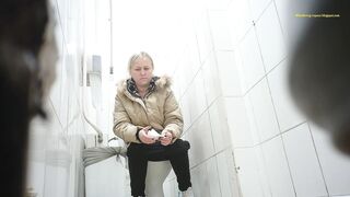 Pissing in elevator porn