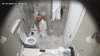 Shower porn blonde