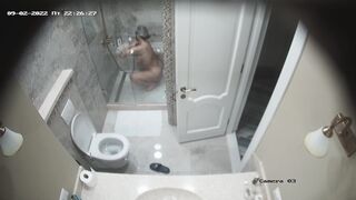 Teen spy shower