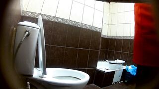 Pissing in home bathroom porn