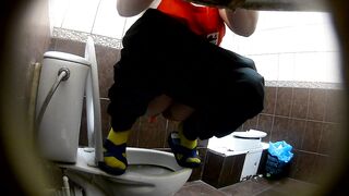 Pissing in home bathroom porn
