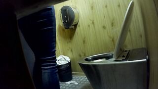 Strppers pissing porn