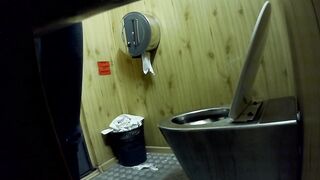 Strppers pissing porn
