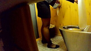 Midgets getting pissing porn videos