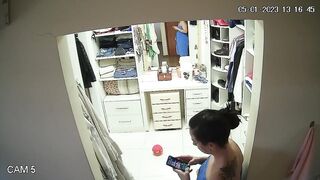 Candid voyeur upskirt