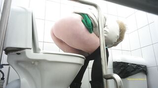 Pissing porn 