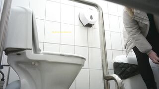 Pissing porn 