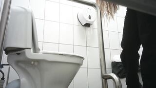 Stereoscoptic pissing porn