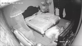 Voyeur handyman caught spying on latinas huge ass while showering