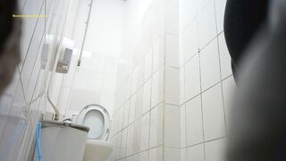 Pissing in butthole porn