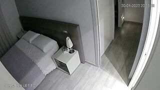 Up shorts voyeur