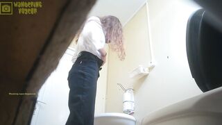 Shemale pissing while riding porn
