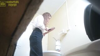 Shemale pissing while riding porn