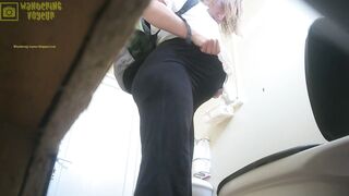 The pissing customer is always right porn