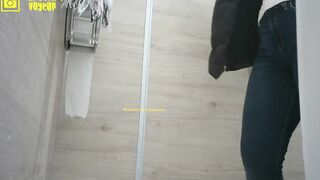 Hot ladies pissing toilet porn videos
