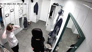 Pregnant changing room porn