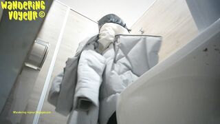 Women pissing when walking porn