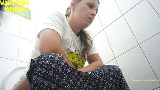 Pissing while fucked porn