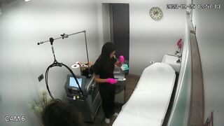 Girls shaving pussy videos