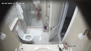 Shower porn solo