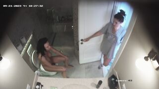 Videos of girls peeing on the camra